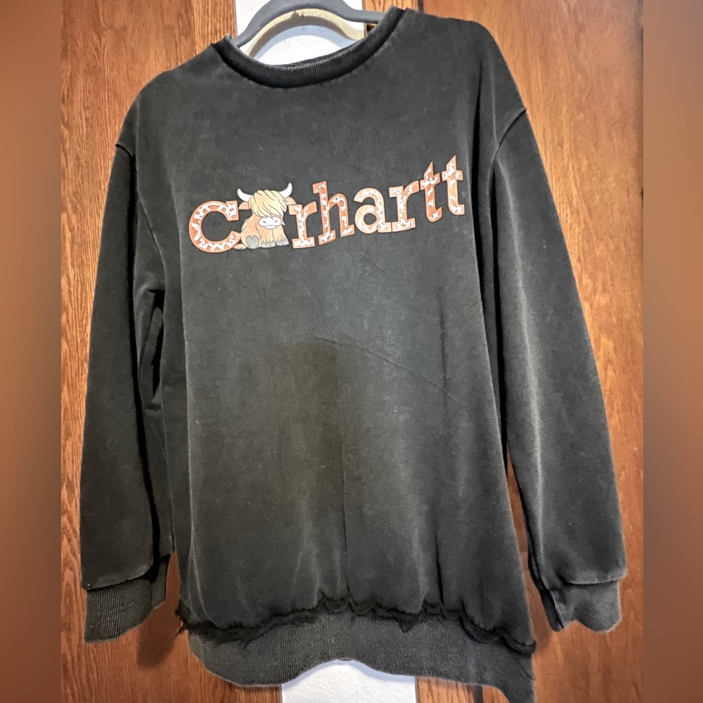 {Boutique} Charcoal gray with Carhartt Cow Crewneck Size L (fits like Medium)